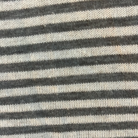 Xhilaration  Back lace And Buttons Grey  and White Striped Flowy Top Size Small - Picture 5 of 7